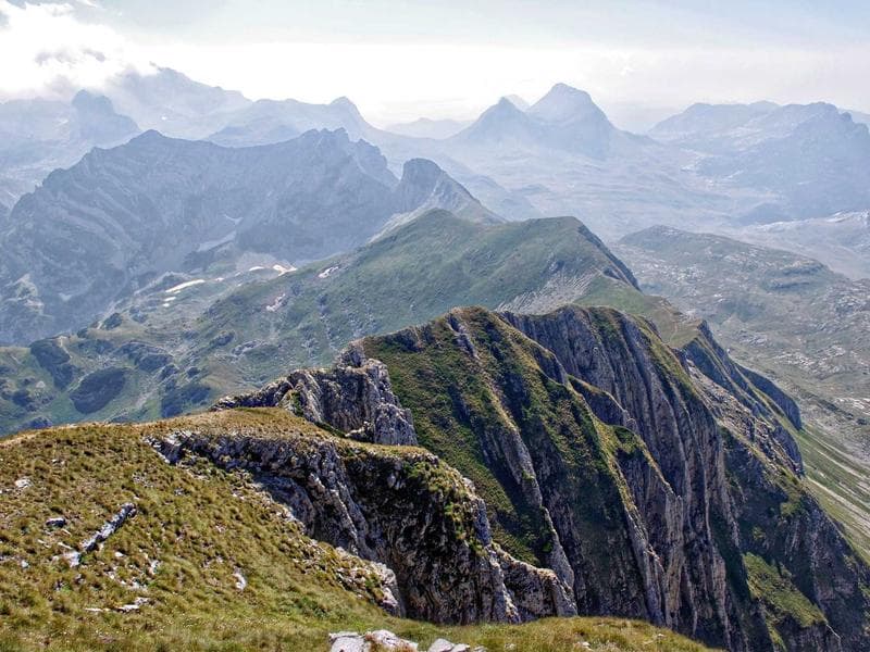 Garden cottage with valley views — photo 11 of 20